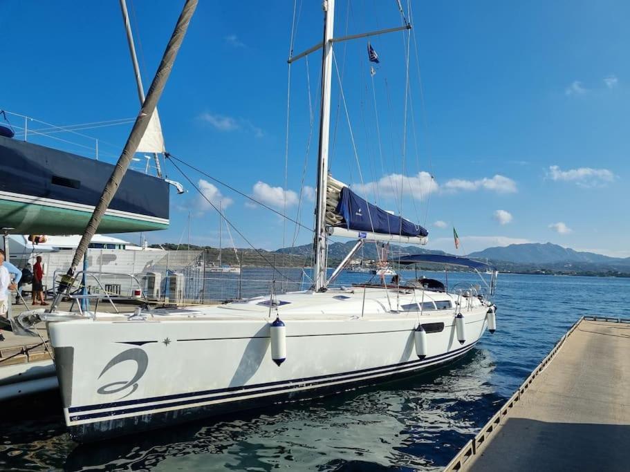 Botel Velero Monia Valência